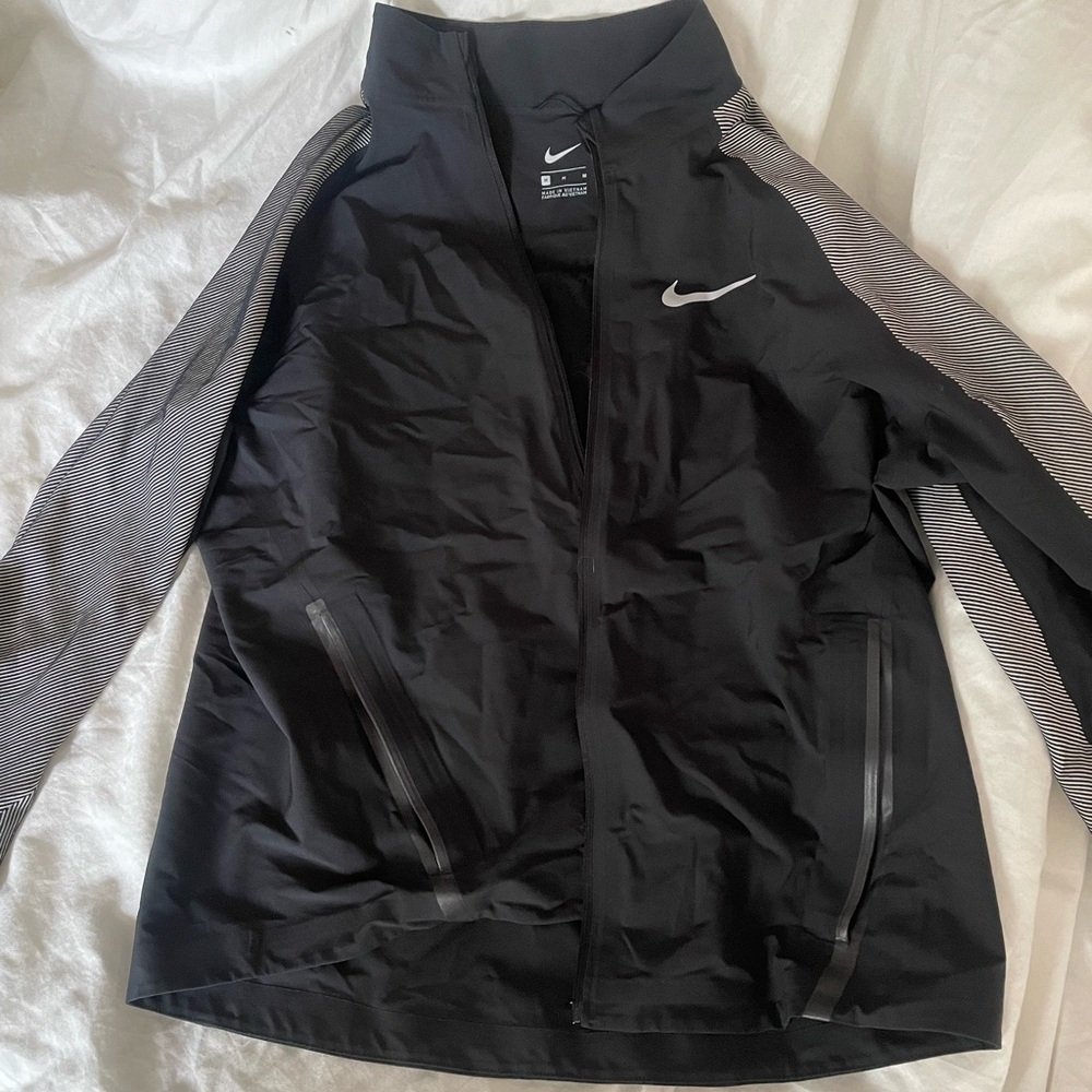 Nike womens running jacket